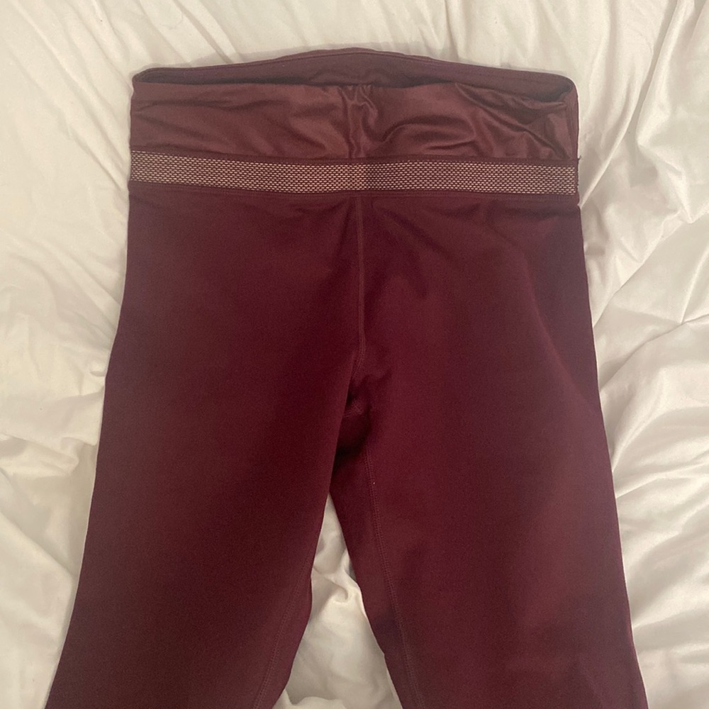 Maroon leggings